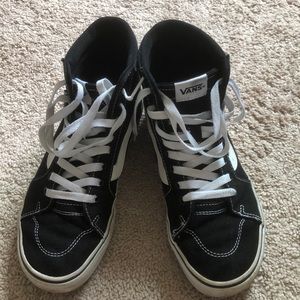 Size 7 Vans in good condition.